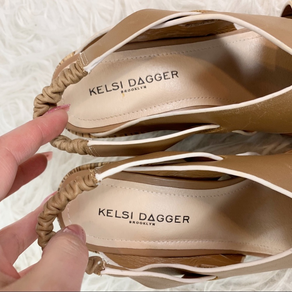 KELSI DAGGER Wood Grain Chunky Thick Heels - Picture 9 of 11
